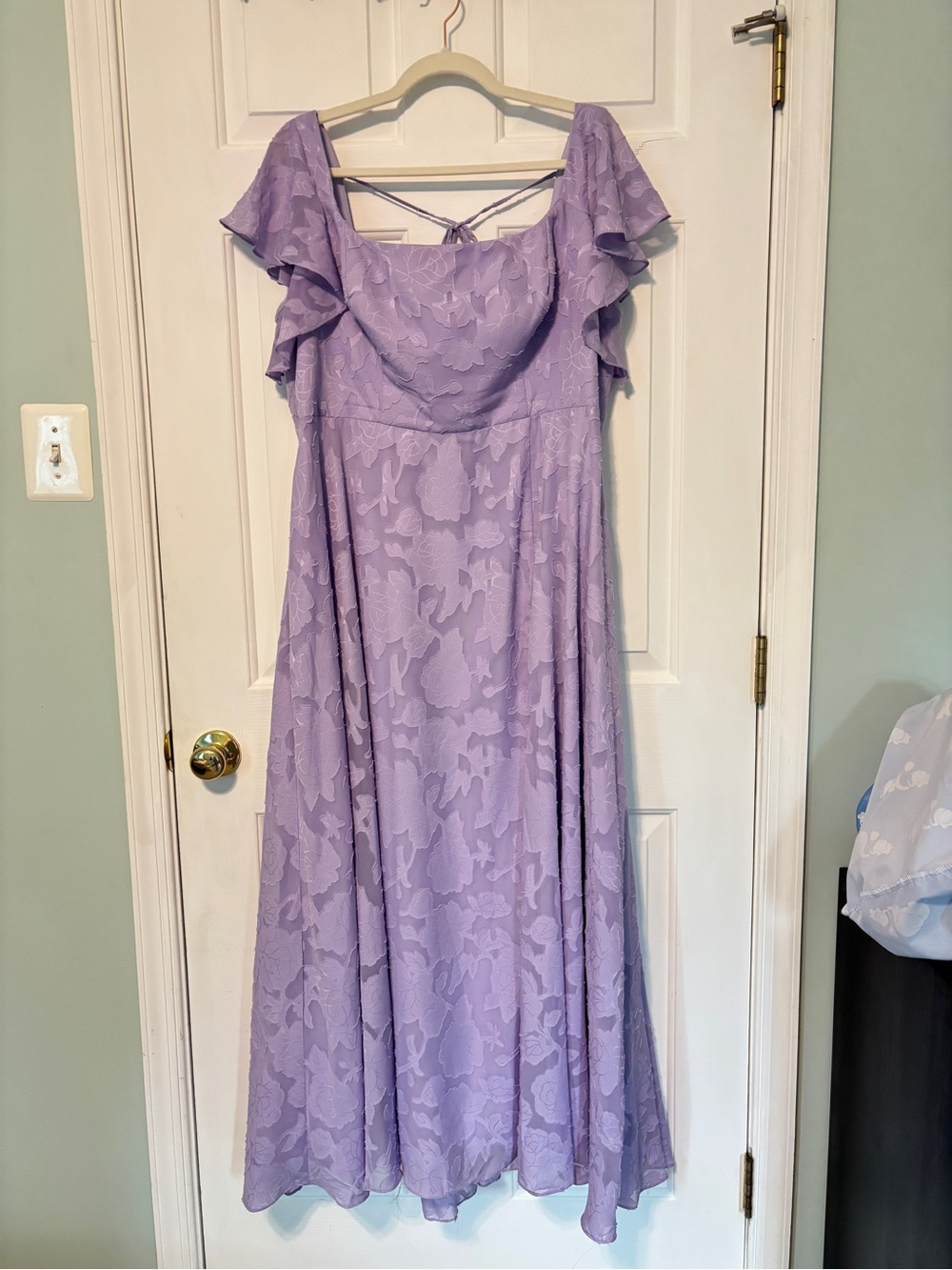 Azazie Bondi Lavender Floral Lace Ruffle-Sleeve bridesmaid dress size 20/22